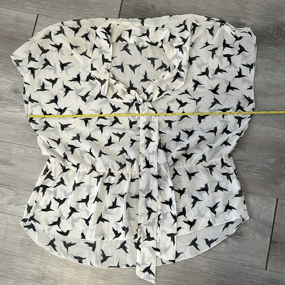 Streetwear blouse NWOT - Picture 3 of 7